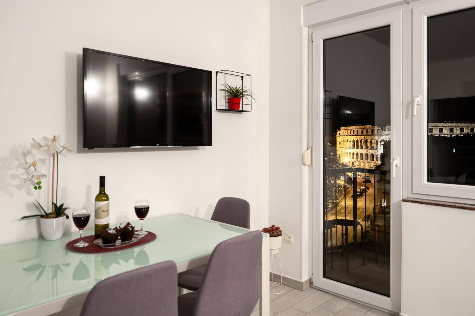 Ancora Center Apartment Pula Exterior photo